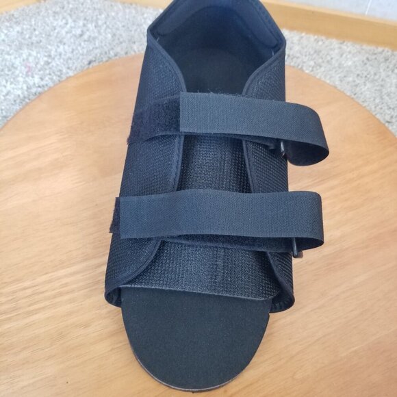 Medline Semi-Rigid Post Op Shoe Black Hook and Loop Size Men's Medium ORT30300MM - Picture 1 of 10